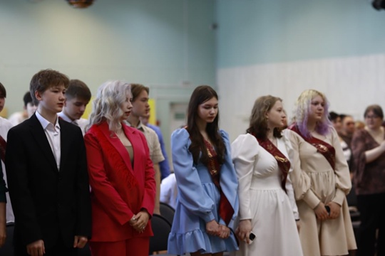 Церемония вручения аттестатов.